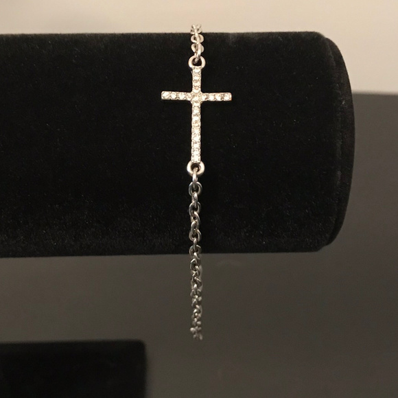 Silver Toned Bracelet/Anklet with Rhinestone Cross - Picture 3 of 3